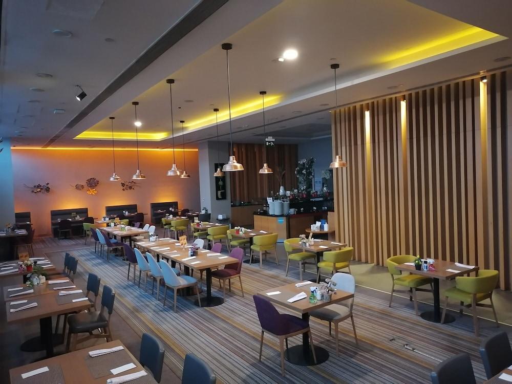 Hilton Garden Inn Эрзинджан Экстерьер фото